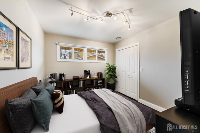 41 Brookside Dr Avenue, Old Bridge, NJ 08857