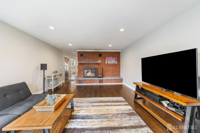 41 Brookside Dr Avenue, Old Bridge, NJ 08857