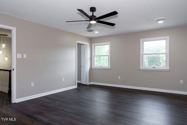 2236 Sheffield Street, Kingsport, TN 37660