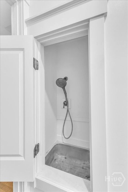 Image 20 of property listing at 405 Washington Avenue, Savannah, GA 31405