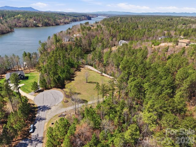 5736 Main Channel Point 36, Granite Falls, NC 28630