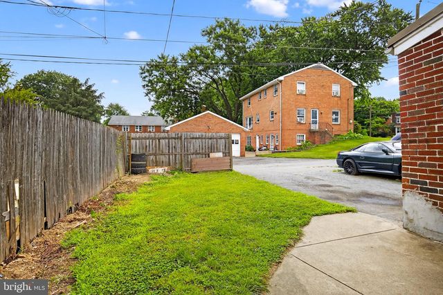 311 N BROAD ST, Lancaster, PA 17602