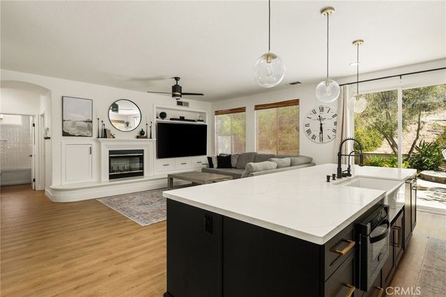 7565 E Crown Pkwy, Orange, CA 92867