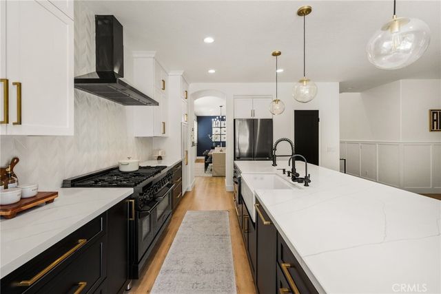 7565 E Crown Pkwy, Orange, CA 92867