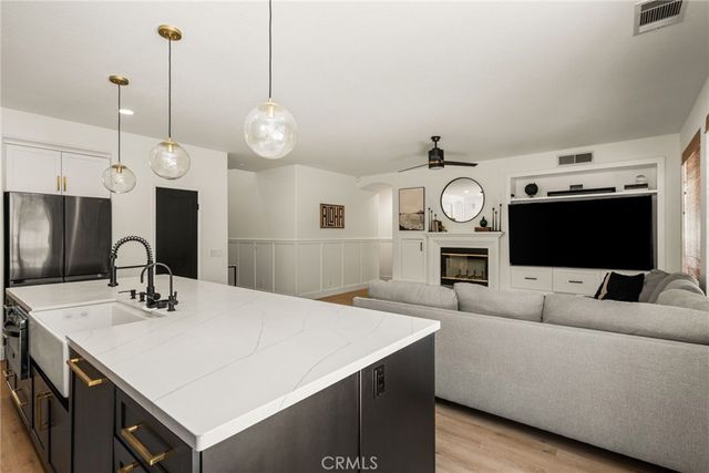 7565 E Crown Pkwy, Orange, CA 92867