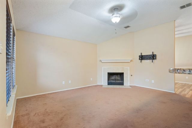 1005 Sussex Drive, Forney, TX 75126