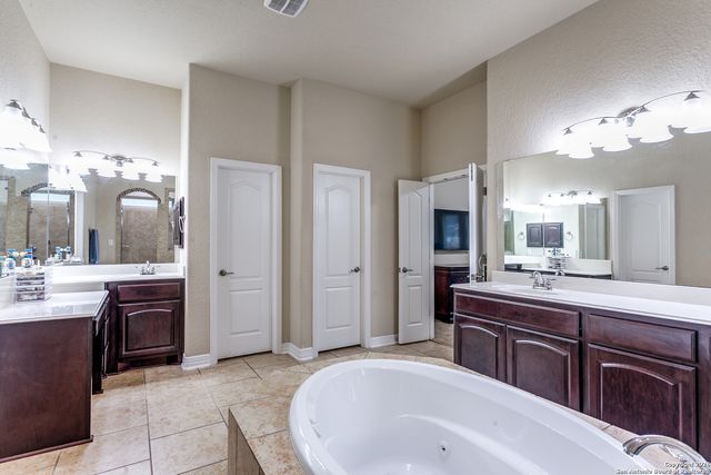 701 Morningside, Terrell Hills, TX 78209