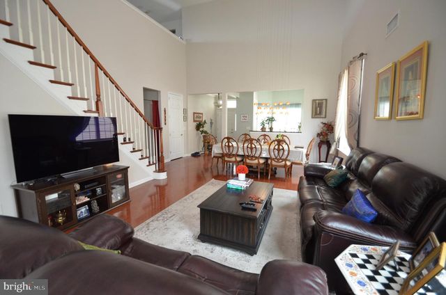 5 EINSTEIN WAY, East Windsor, NJ 08512