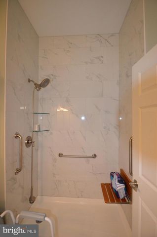 5 EINSTEIN WAY, East Windsor, NJ 08512