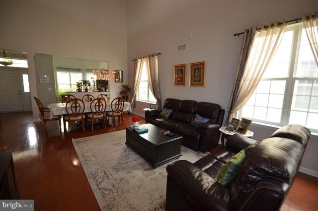5 EINSTEIN WAY, East Windsor, NJ 08512