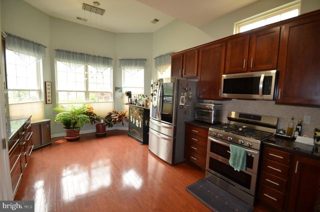 5 EINSTEIN WAY, East Windsor, NJ 08512