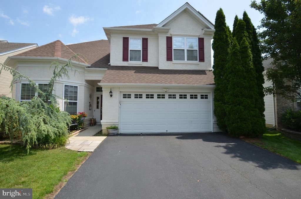 5 EINSTEIN WAY, East Windsor, NJ 08512
