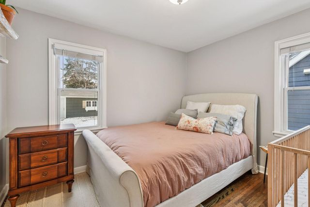 3534 Rhode Island Avenue S, Saint Louis Park, MN 55426