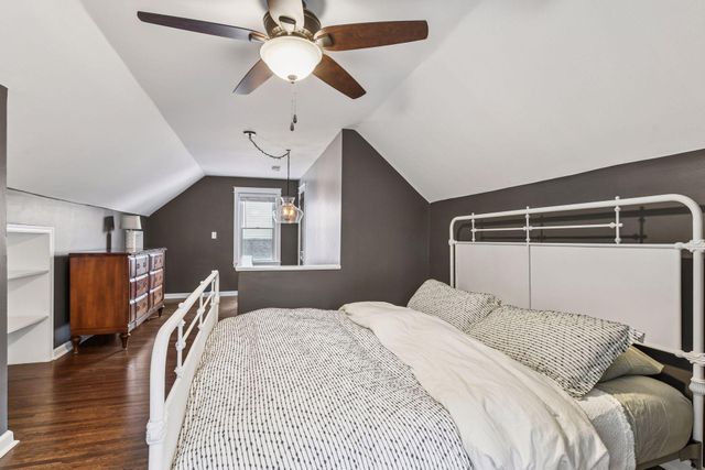 3534 Rhode Island Avenue S, Saint Louis Park, MN 55426