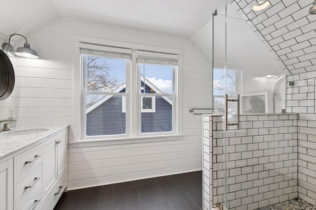 3534 Rhode Island Avenue S, Saint Louis Park, MN 55426