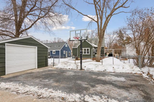 3534 Rhode Island Avenue S, Saint Louis Park, MN 55426