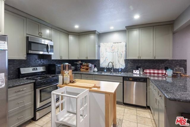 1191 Sunset Avenue, Pasadena, CA 91103