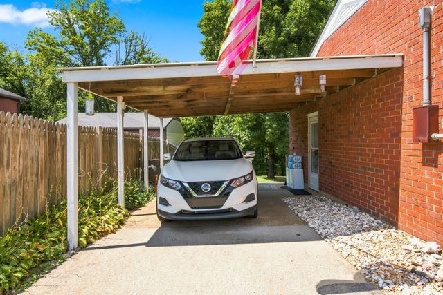 310 Melpar Dr, Nashville, TN 37211
