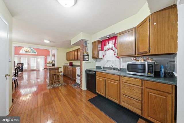 6600 LIVINGSTON RD, Oxon Hill, MD 20745