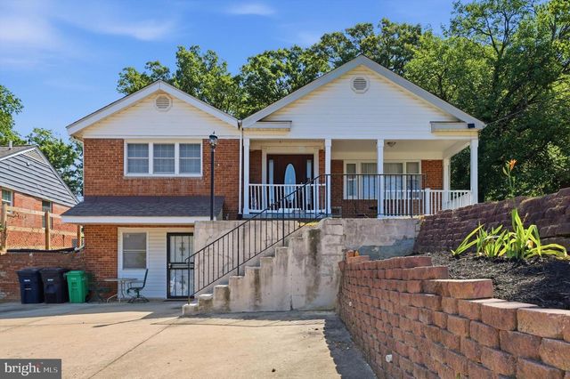 6600 LIVINGSTON RD, Oxon Hill, MD 20745