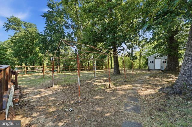 6600 LIVINGSTON RD, Oxon Hill, MD 20745