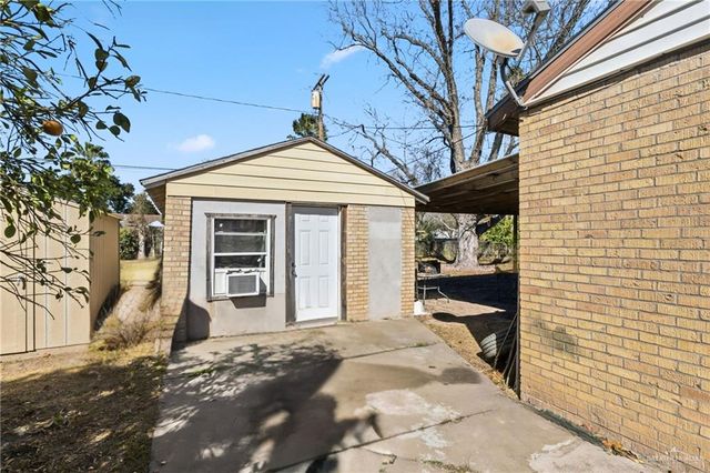 205 E 11th Street, San Juan, TX 78589