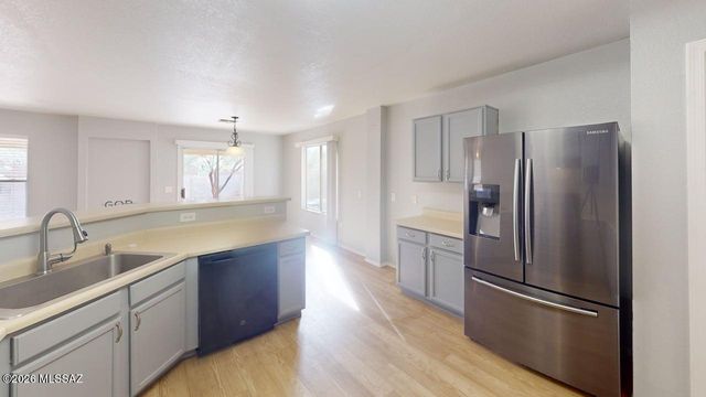 6180 E Bramble Street, Tucson, AZ 85756