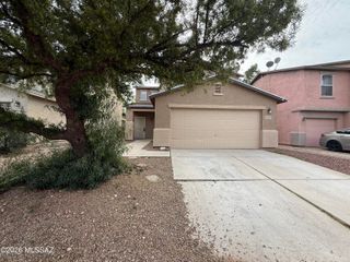 6180 E Bramble Street, Tucson, AZ 85756