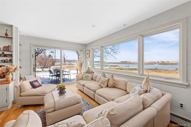 5 Shore Drive, Setauket, NY 11733