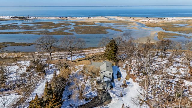 5 Shore Drive, Setauket, NY 11733