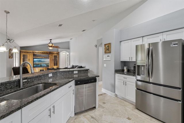 2631 CEDARIDGE CIRCLE, Clermont, FL 34711