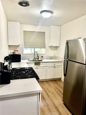 1250 E 3rd Street 8, Long Beach, CA 90802