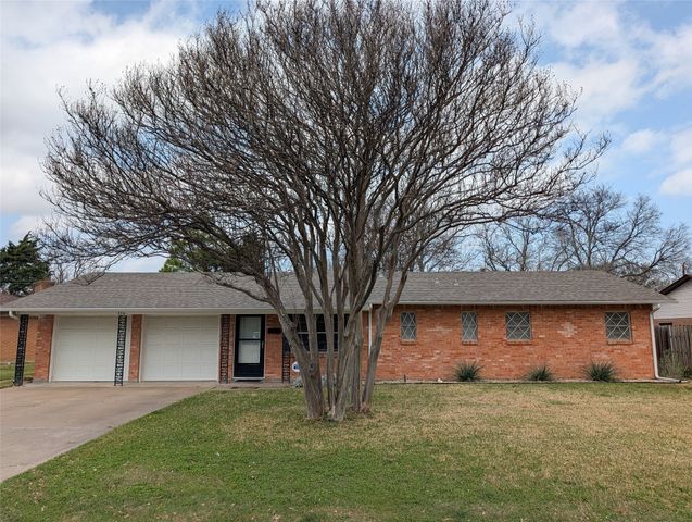 336 Dian Street, Burleson, TX 76028