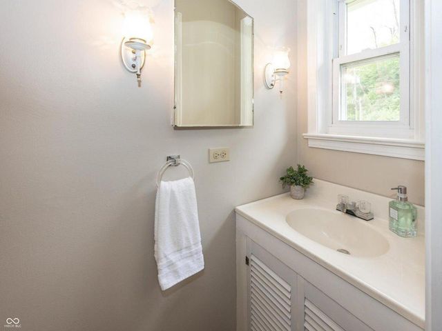 5735 N Sherman Avenue, Indianapolis, IN 46220