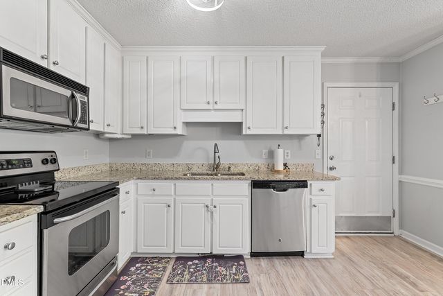 253 Skylar Lane, Four Oaks, NC 27524