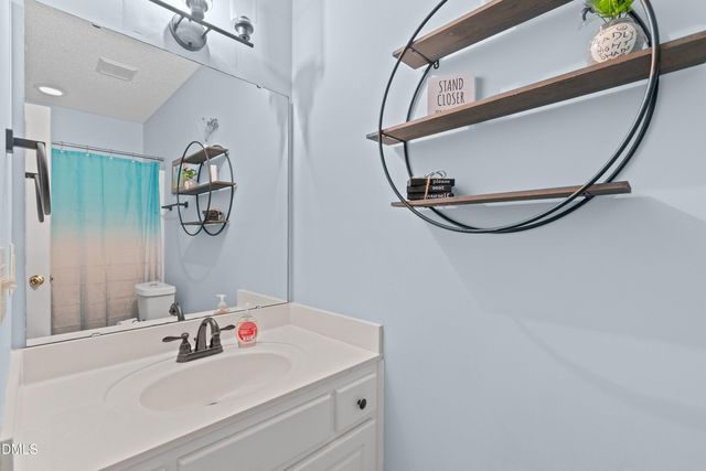 253 Skylar Lane, Four Oaks, NC 27524