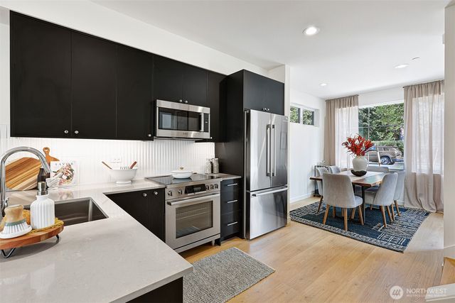 1301 E 31st Avenue S, Seattle, WA 98144