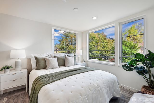 1301 E 31st Avenue S, Seattle, WA 98144