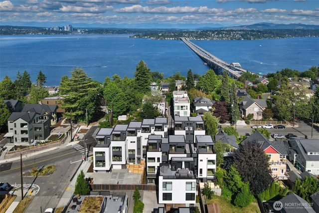 1301 E 31st Avenue S, Seattle, WA 98144