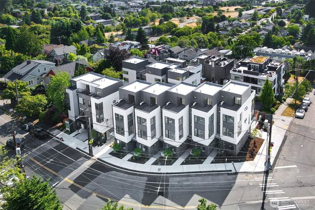 1301 E 31st Avenue S, Seattle, WA 98144