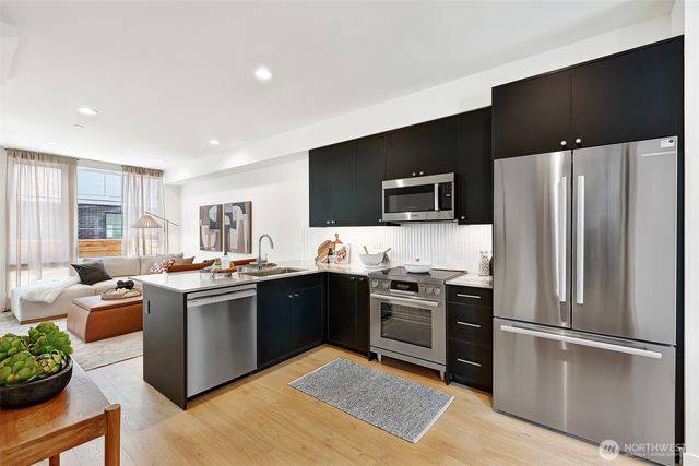 1301 E 31st Avenue S, Seattle, WA 98144