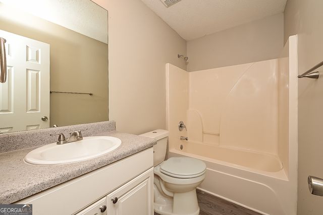 541 Rosalind Terrace, Locust Grove, GA 30248