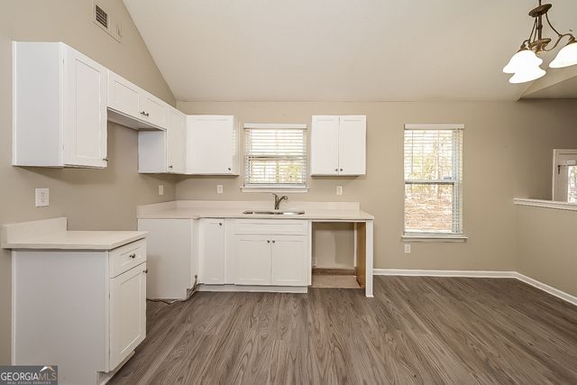 541 Rosalind Terrace, Locust Grove, GA 30248