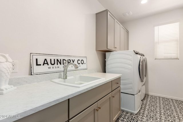 24077 N 160TH Avenue, Surprise, AZ 85387