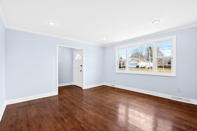 36 Sherman Lane, Greenville, SC 29605