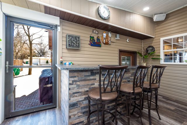 10 Matts Road, Fox Lake, IL 60020