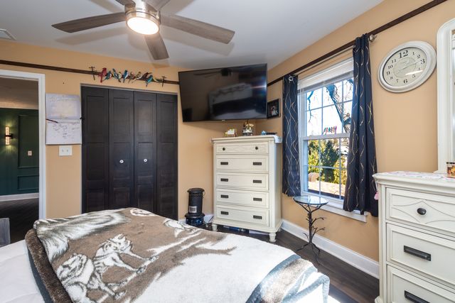 10 Matts Road, Fox Lake, IL 60020