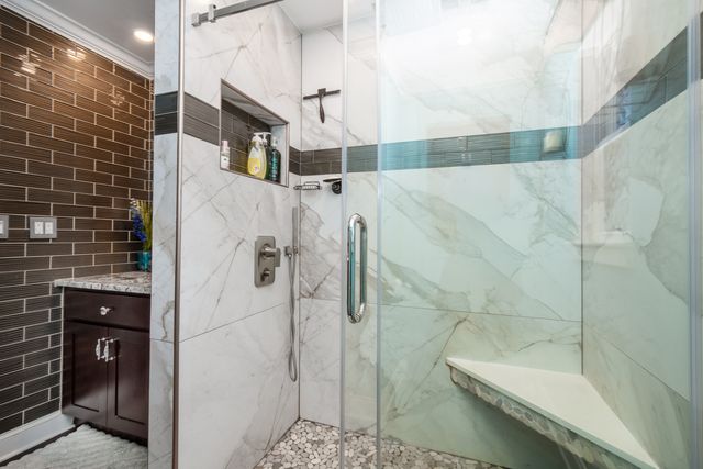 10 Matts Road, Fox Lake, IL 60020