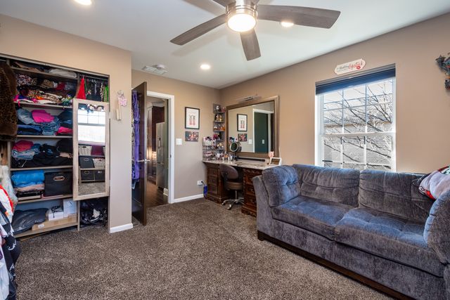 10 Matts Road, Fox Lake, IL 60020