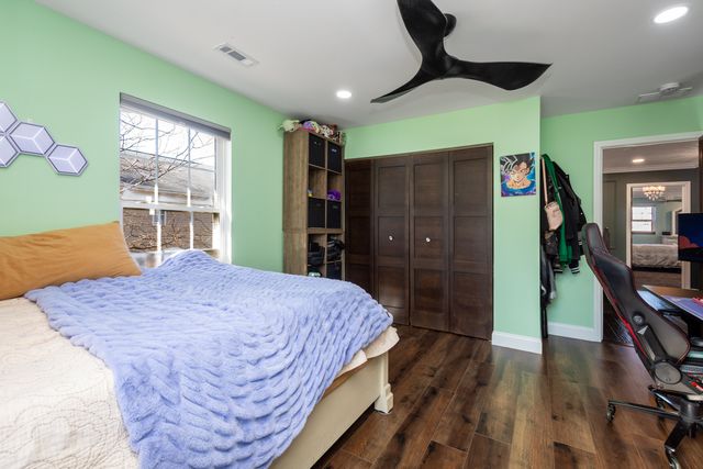 10 Matts Road, Fox Lake, IL 60020